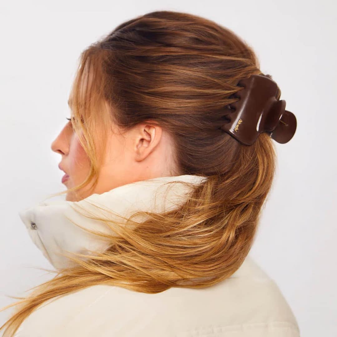 Kitsch cloud claw clip chocolate