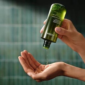 Alternative view of Aveda Advanced Botanical Kinetics Revitalizing Essence Lotion