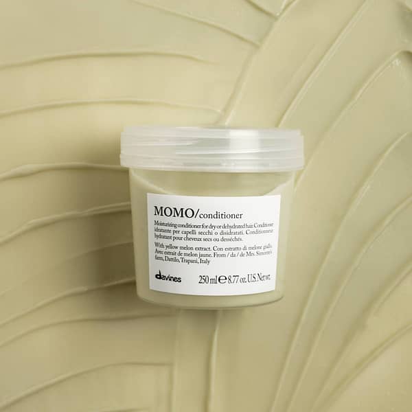 Davines essentials momo conditioner