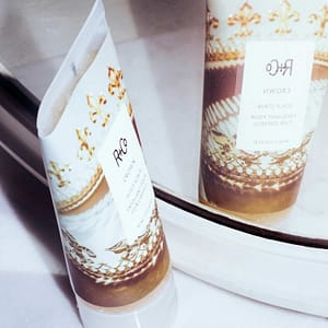 R+Co Crown Scalp Scrub