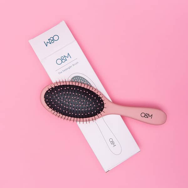 O&M Detangler Brush