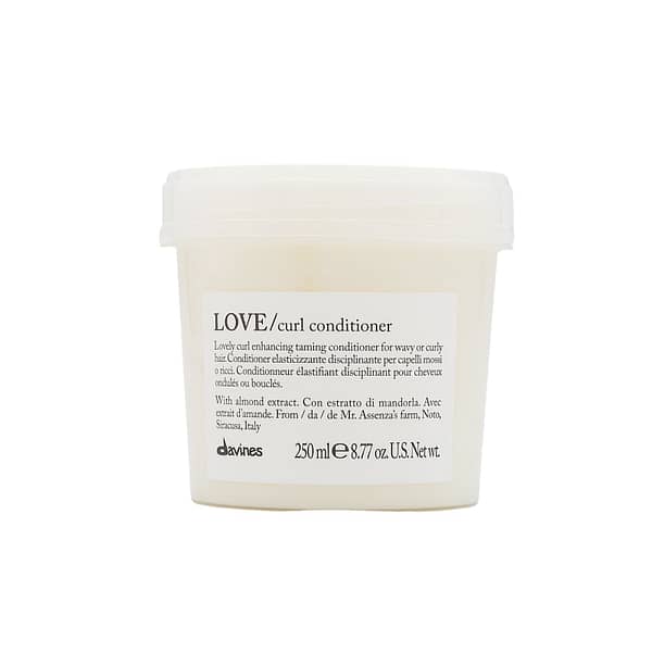 Davines Essentials love curl conditioner